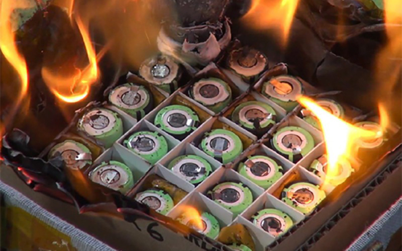 Warum explodiert und verbrennt Ihre Lithium-Batterie? 5 Batteriezellenbrand